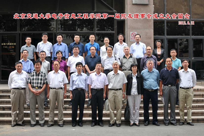 QQ截图20160606190221.png QQ截图20160606190221.png
